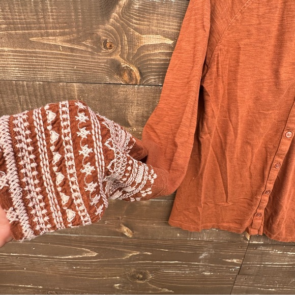 Orvis Women’s Embroidered Long Sleeve Button Shirt Size Small - Picture 4 of 7